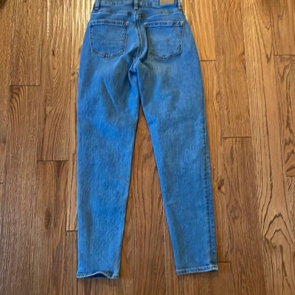 American Eagle high rise mom jeans 000 - Picture 10 of 12